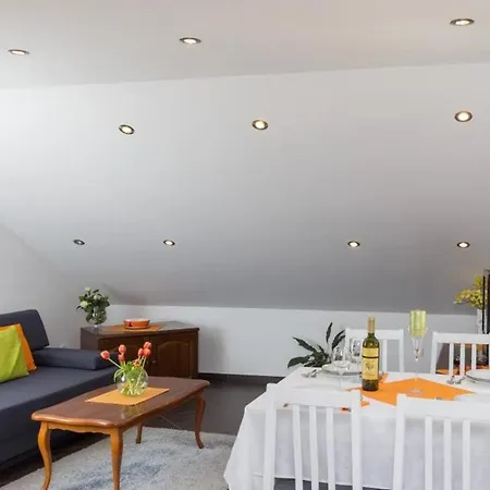 Moj Galebe - Two Bedroom With Balcony And Sea View *