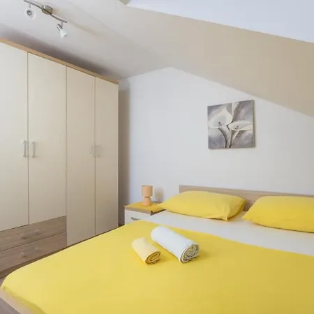 Moj Galebe - Two Bedroom With Balcony And Sea View *