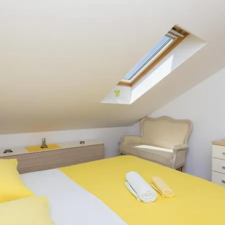Moj Galebe - Two Bedroom With Balcony And Sea View アパート ドゥブロブニク